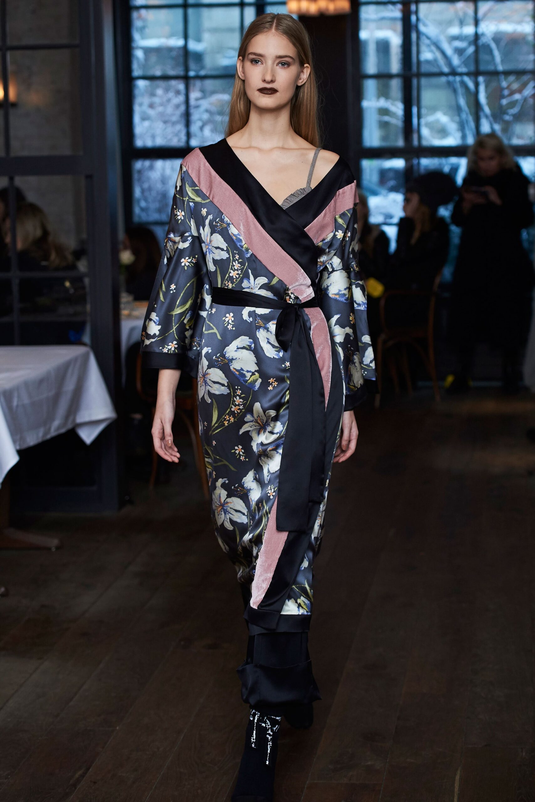 Cinq à Sept F/W 17 Look 24