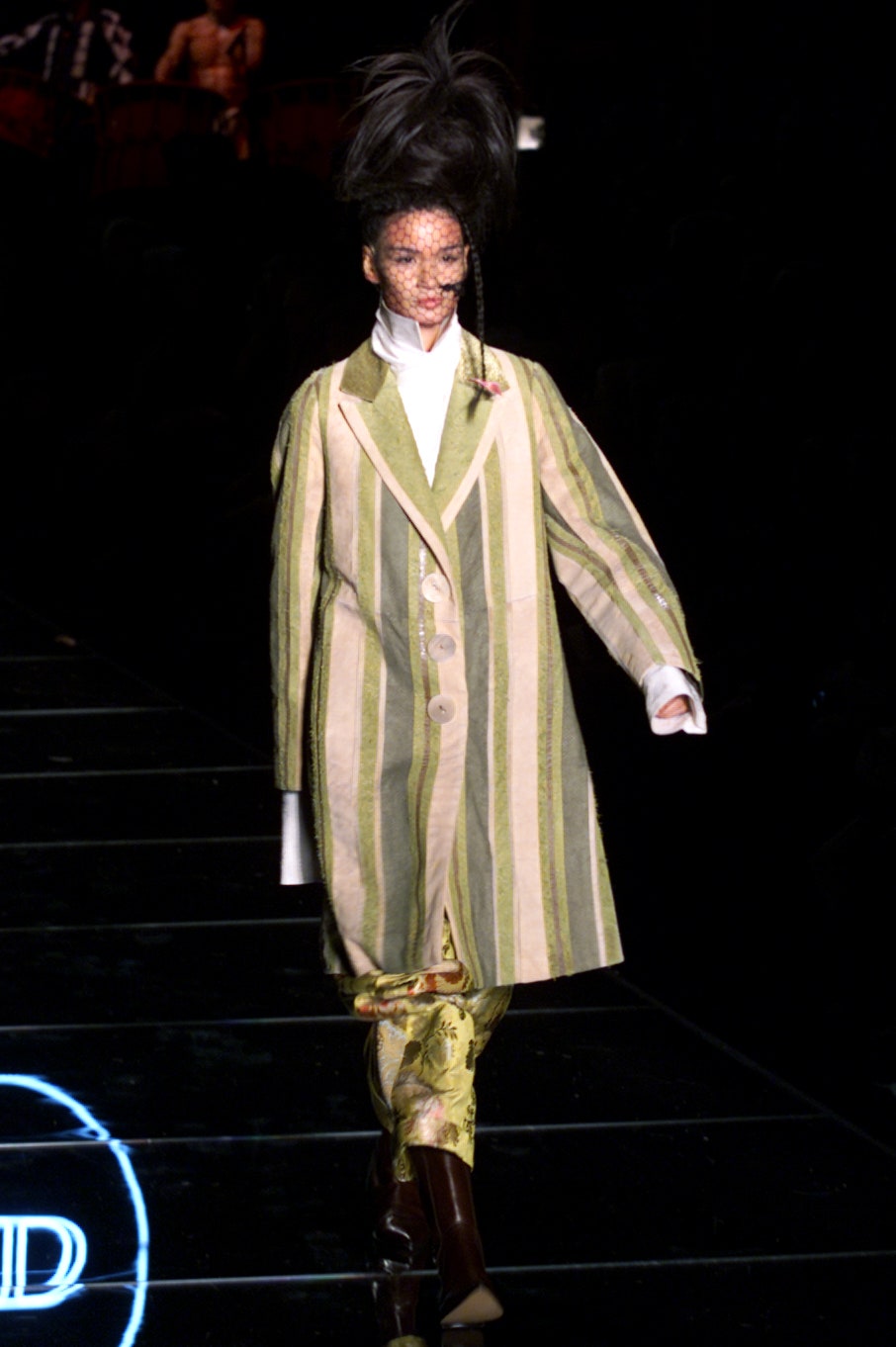 Christian Dior S/S 02 Couture Look 214