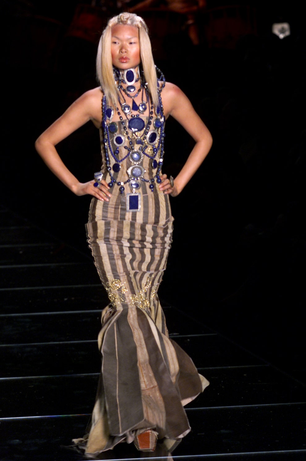 Christian Dior S/S 02 Couture Look 239