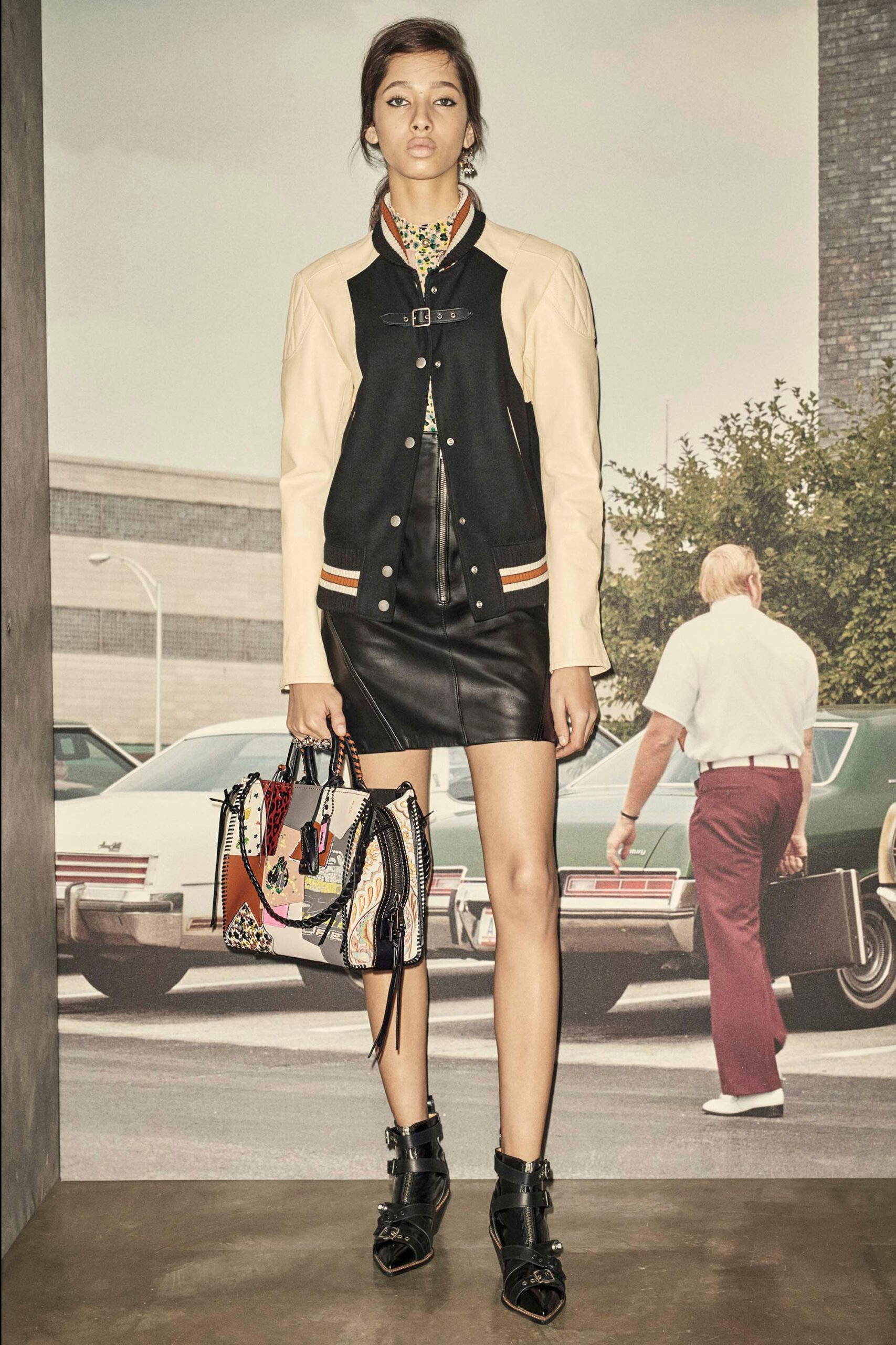 Coach Resort 17 Look 55