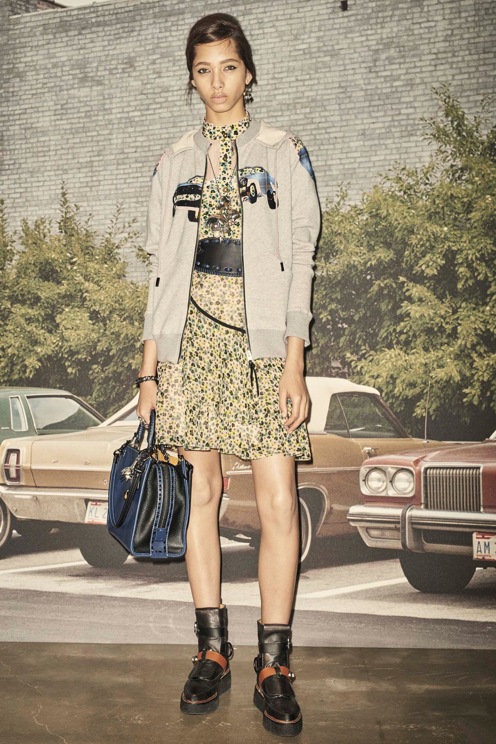 Coach Resort 17 Look 82