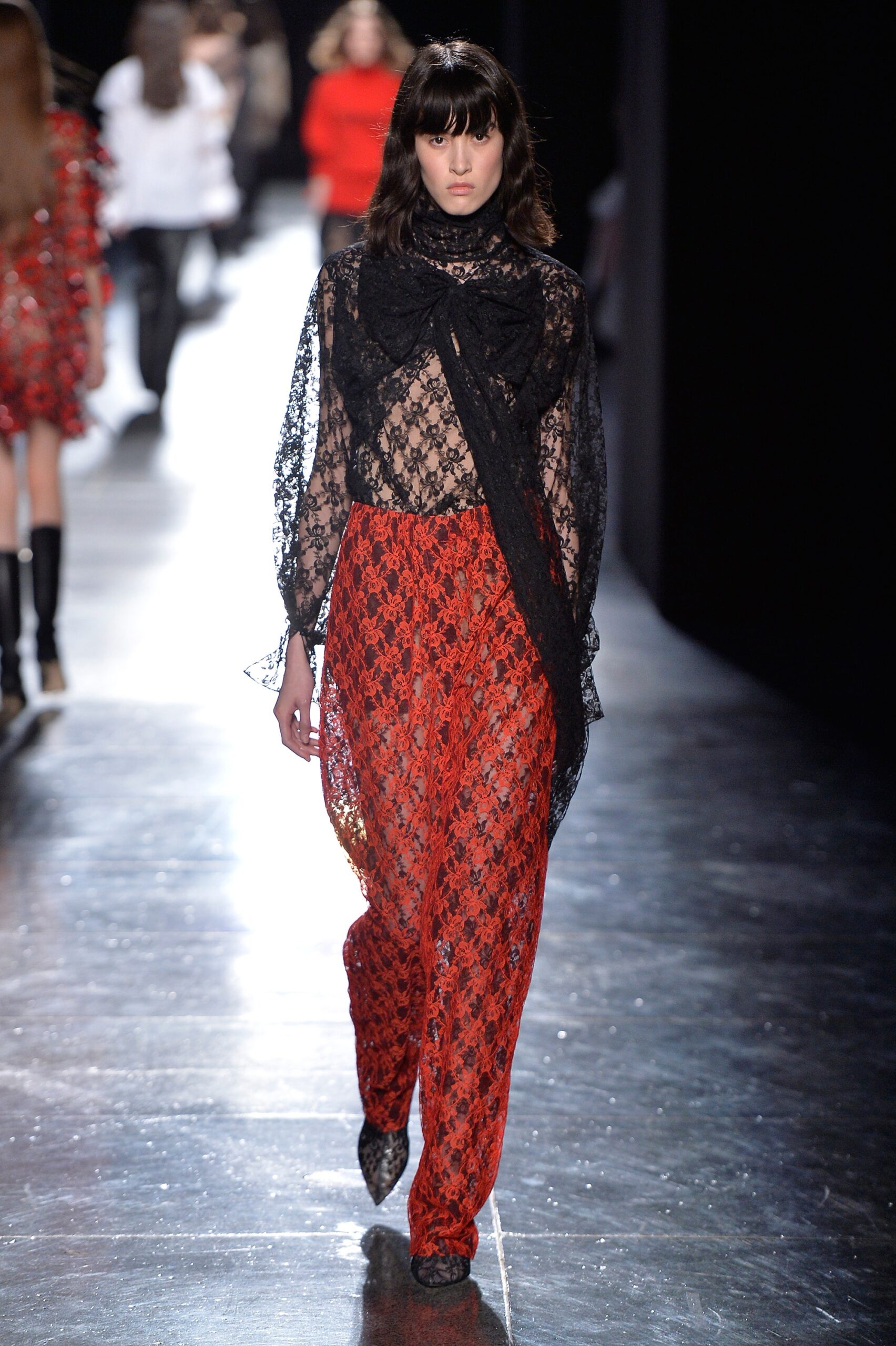 Christopher Kane F/W 18 Look 102