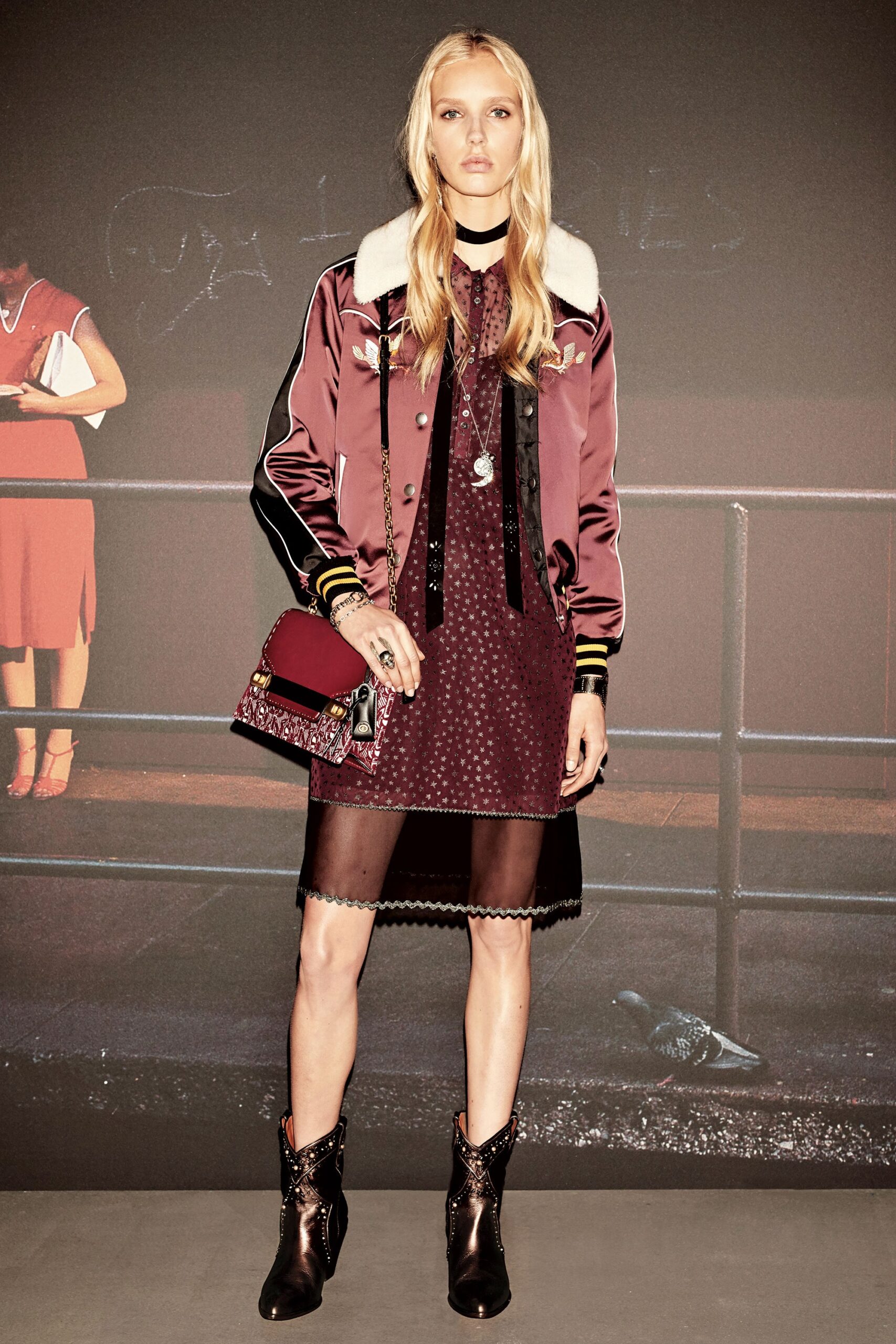 Coach Resort 18 Look 126
