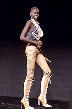 Christian Dior S/S 00 Look 107