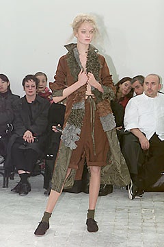 Comme des Garçons S/S 00 Look 228