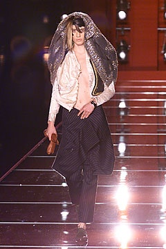 Christian Dior F/W 01 Couture Look 85