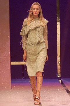 Christian Lacroix S/S 02 Look 18