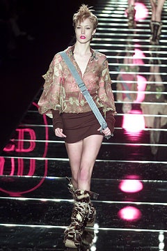 Christian Dior F/W 02 Look 11