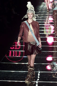 Christian Dior F/W 02 Look 31
