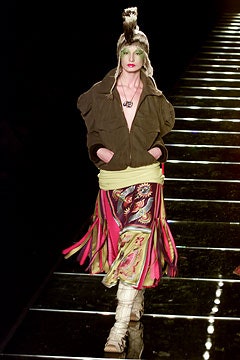 Christian Dior F/W 02 Look 137