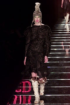 Christian Dior F/W 02 Look 157