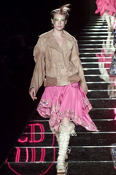 Christian Dior F/W 02 Look 202