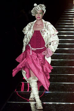 Christian Dior F/W 02 Look 210