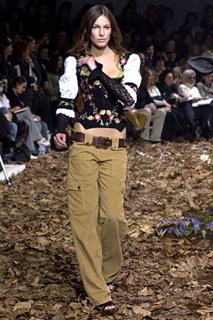 D&G Fall 2002 Ready-to-Wear