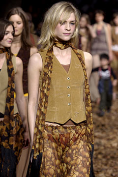 D&G F/W 02 Look 141