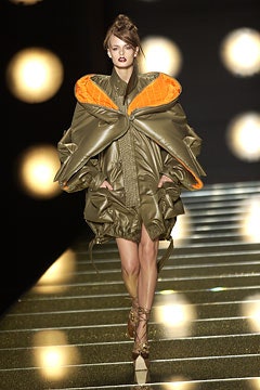 Christian Dior F/W 02 Couture Look 5