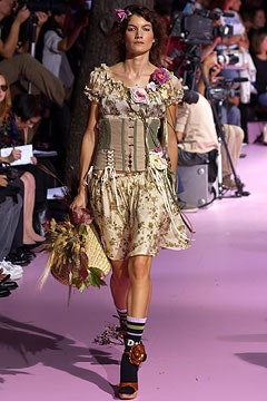 D&G S/S 04 Look 17