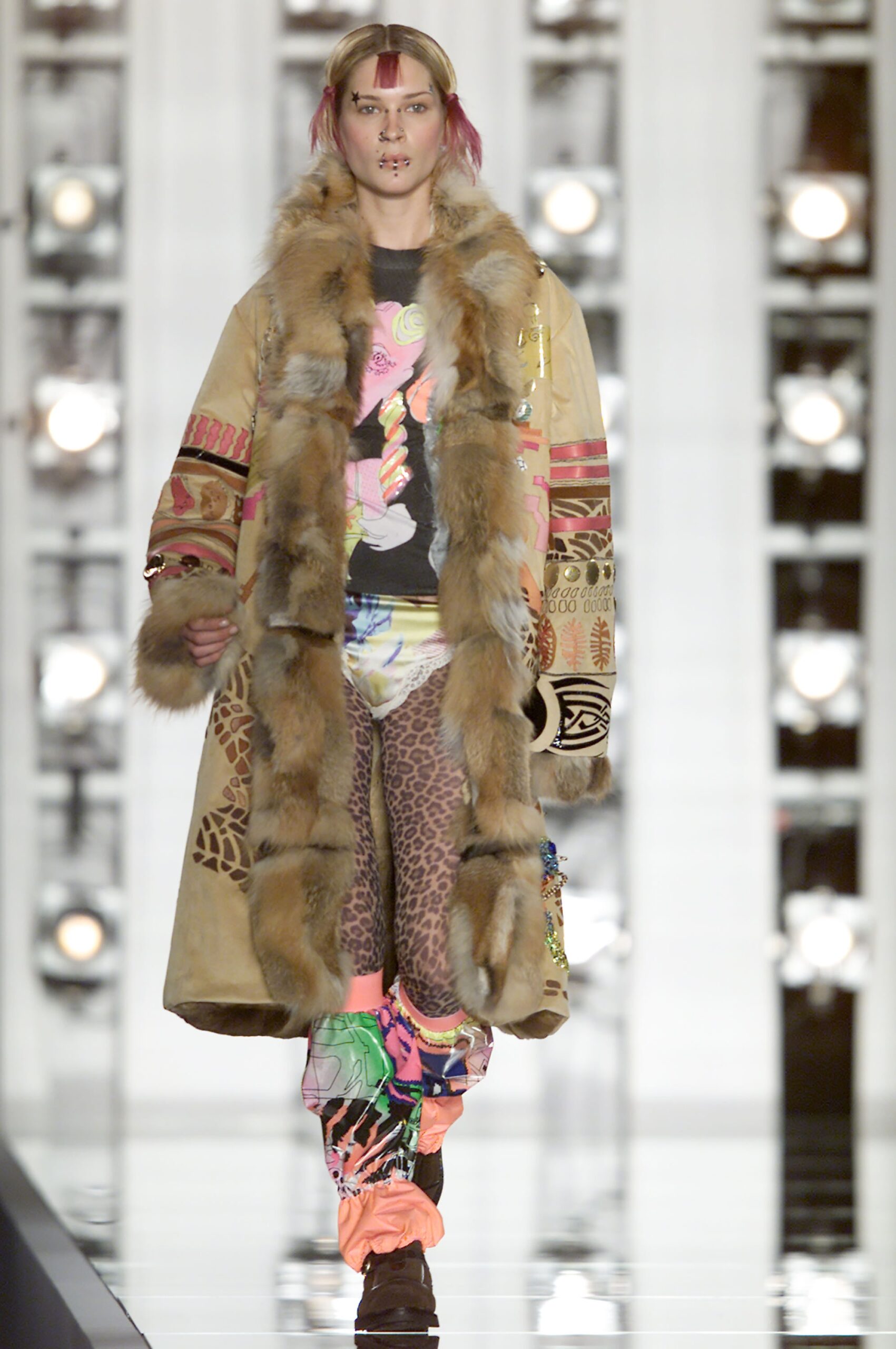 Christian Dior F/W 01 Look 88