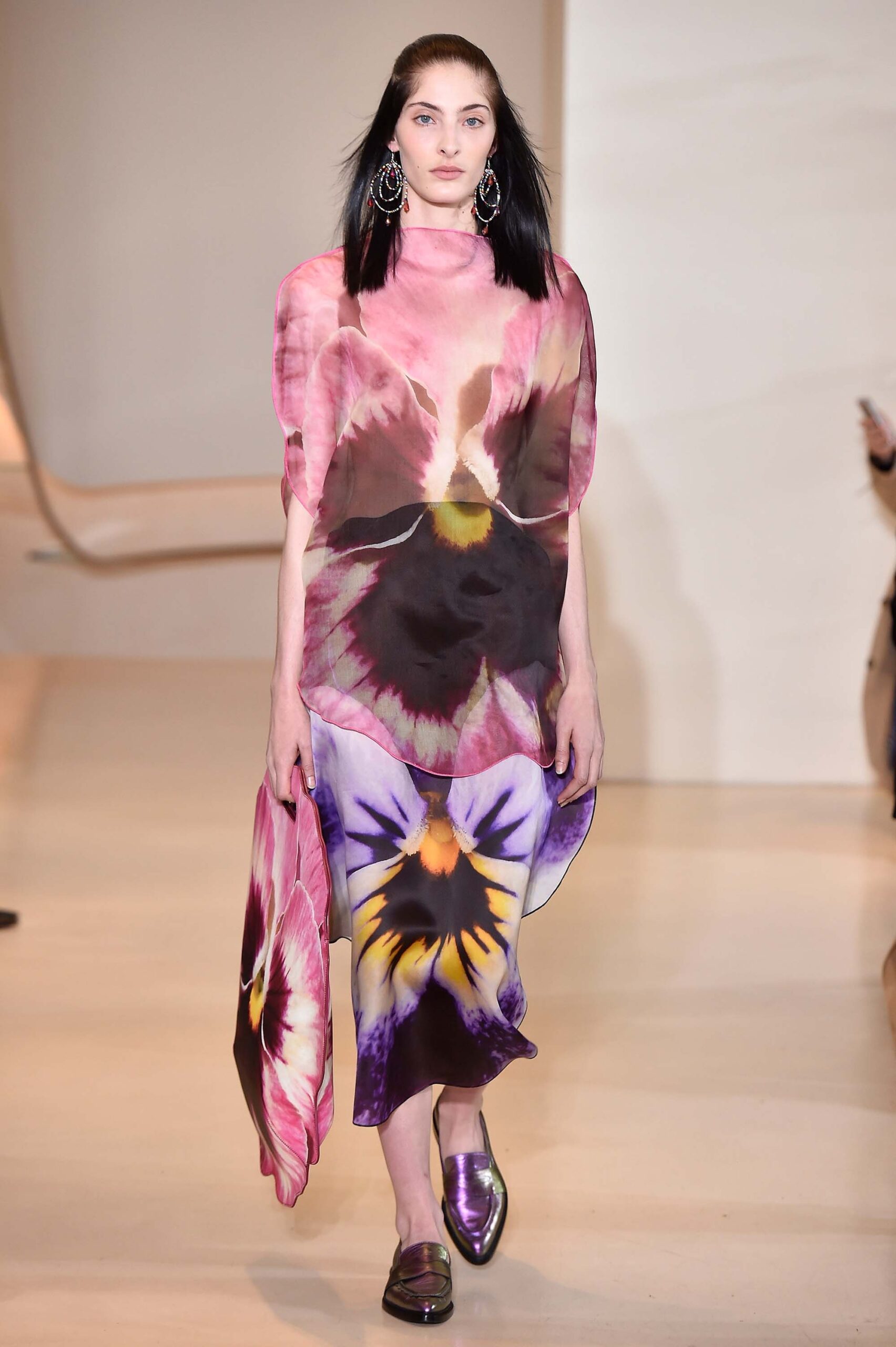 Christopher Kane Resort 17 Look 152