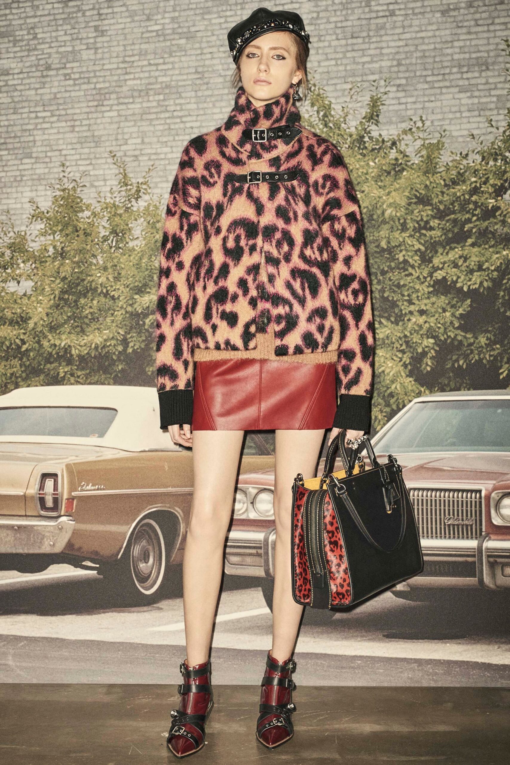 Coach Resort 17 Look 169