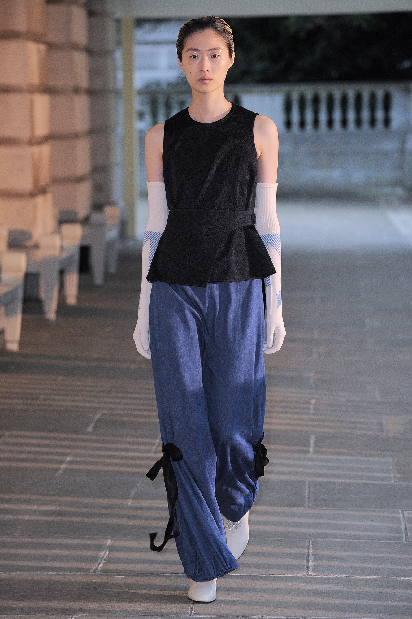 Creatures of the Wind Resort 17 Look 52
