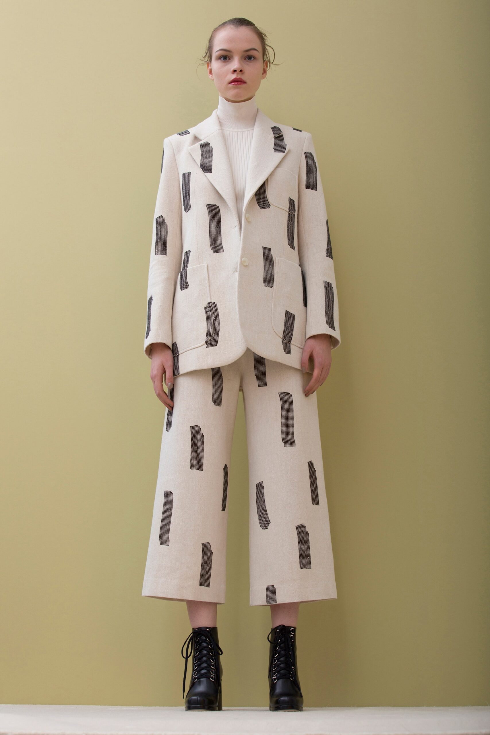 Christian Wijnants F/W 16 Look 219