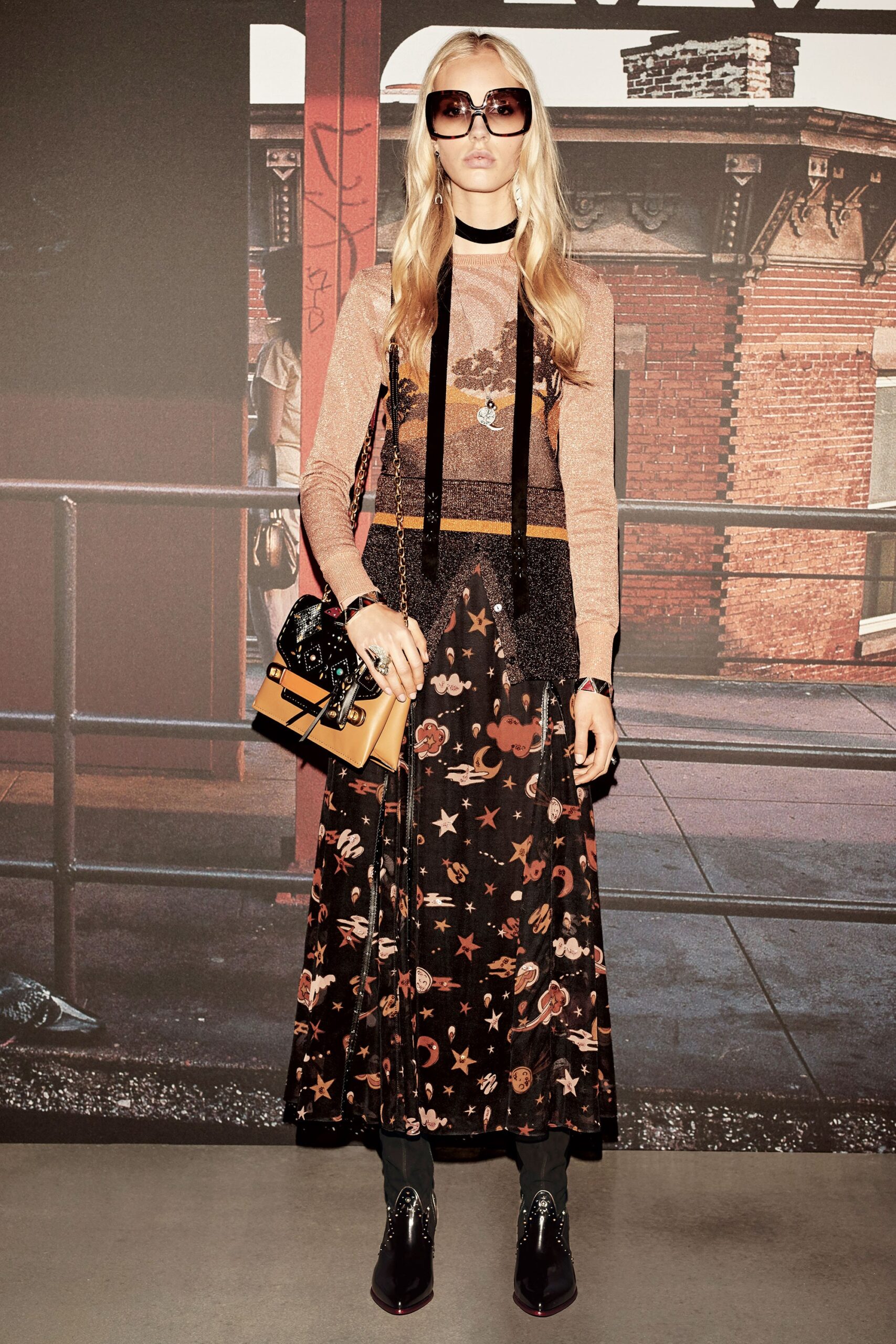 Coach Resort 18 Look 221