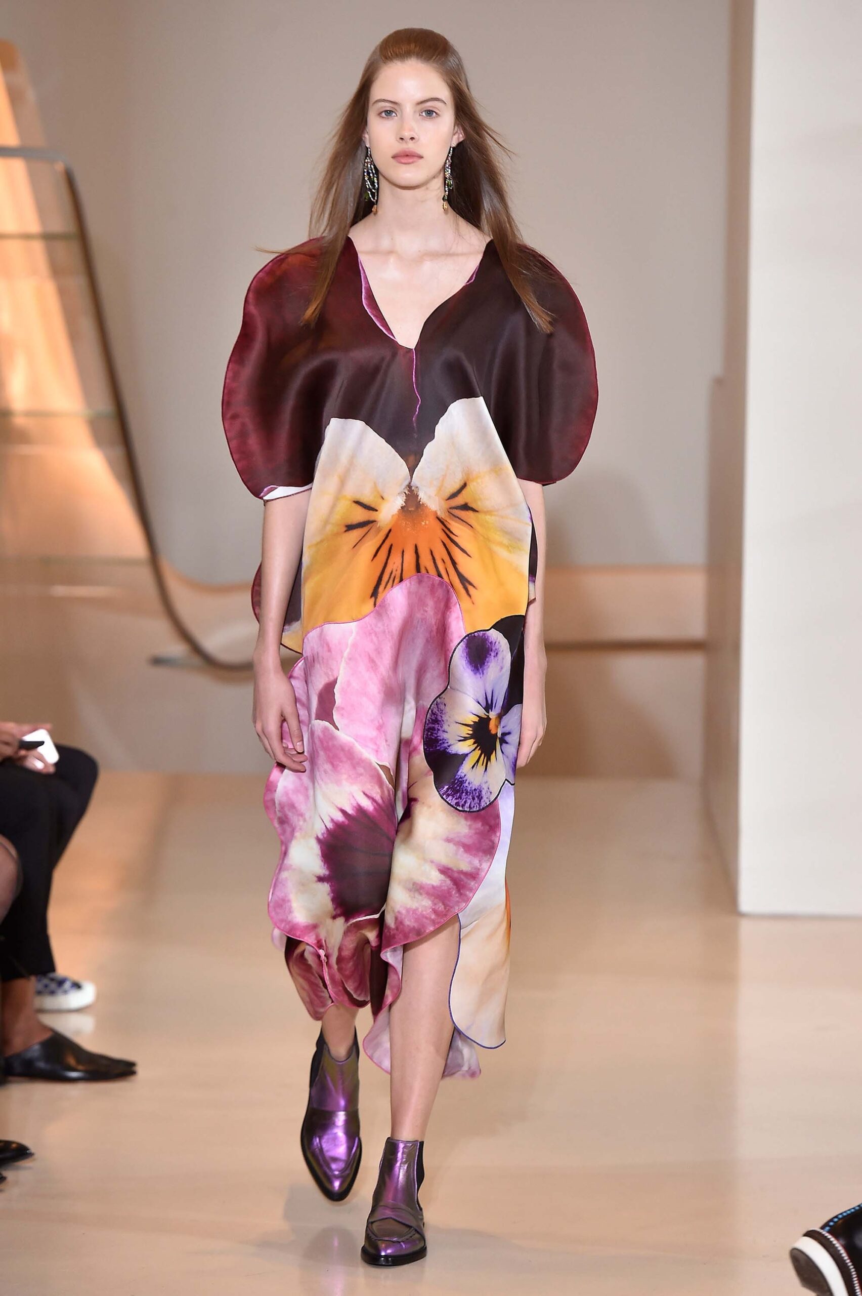 Christopher Kane Resort 17 Look 195