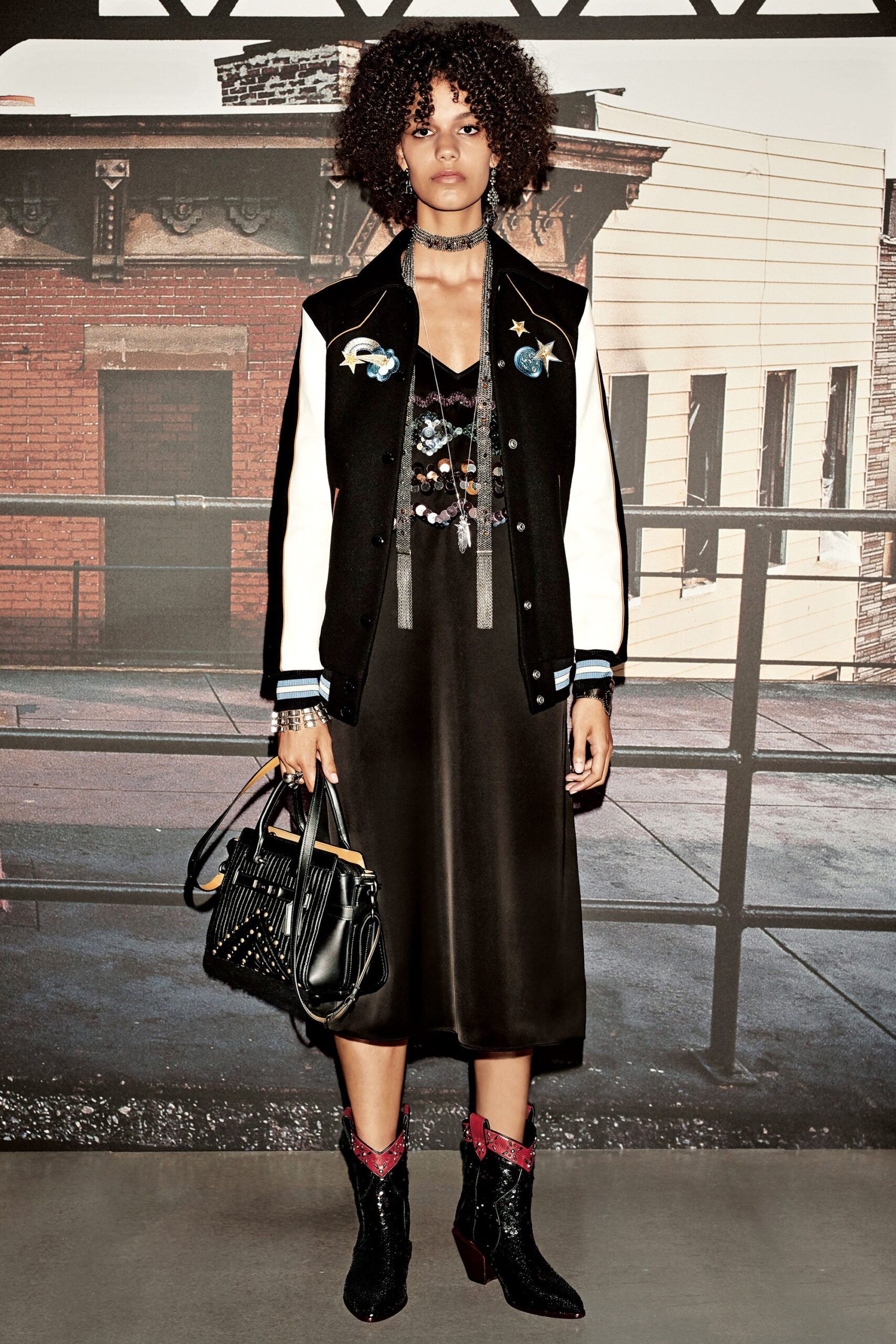 Coach Resort 18 Look 281