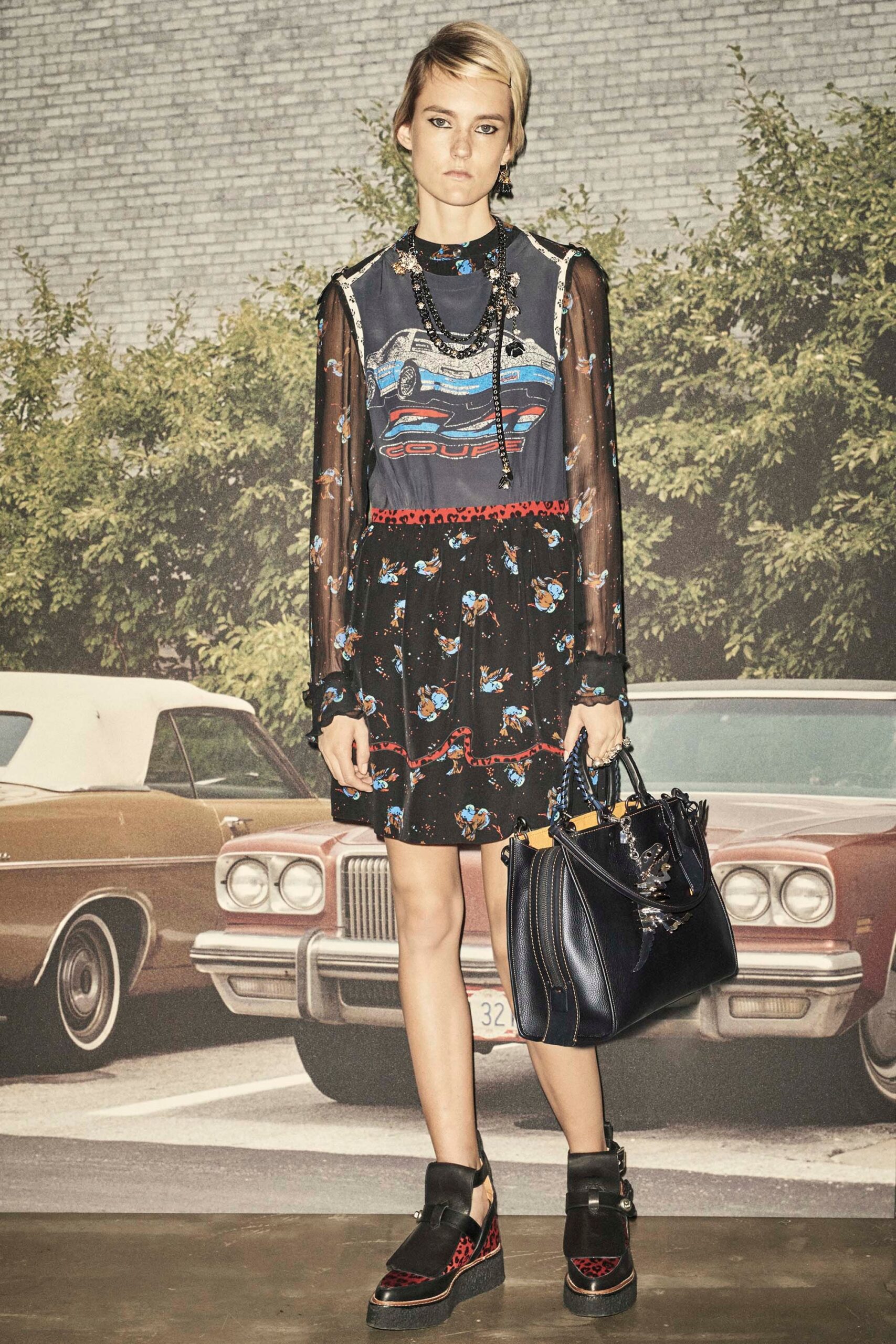 Coach Resort 17 Look 266