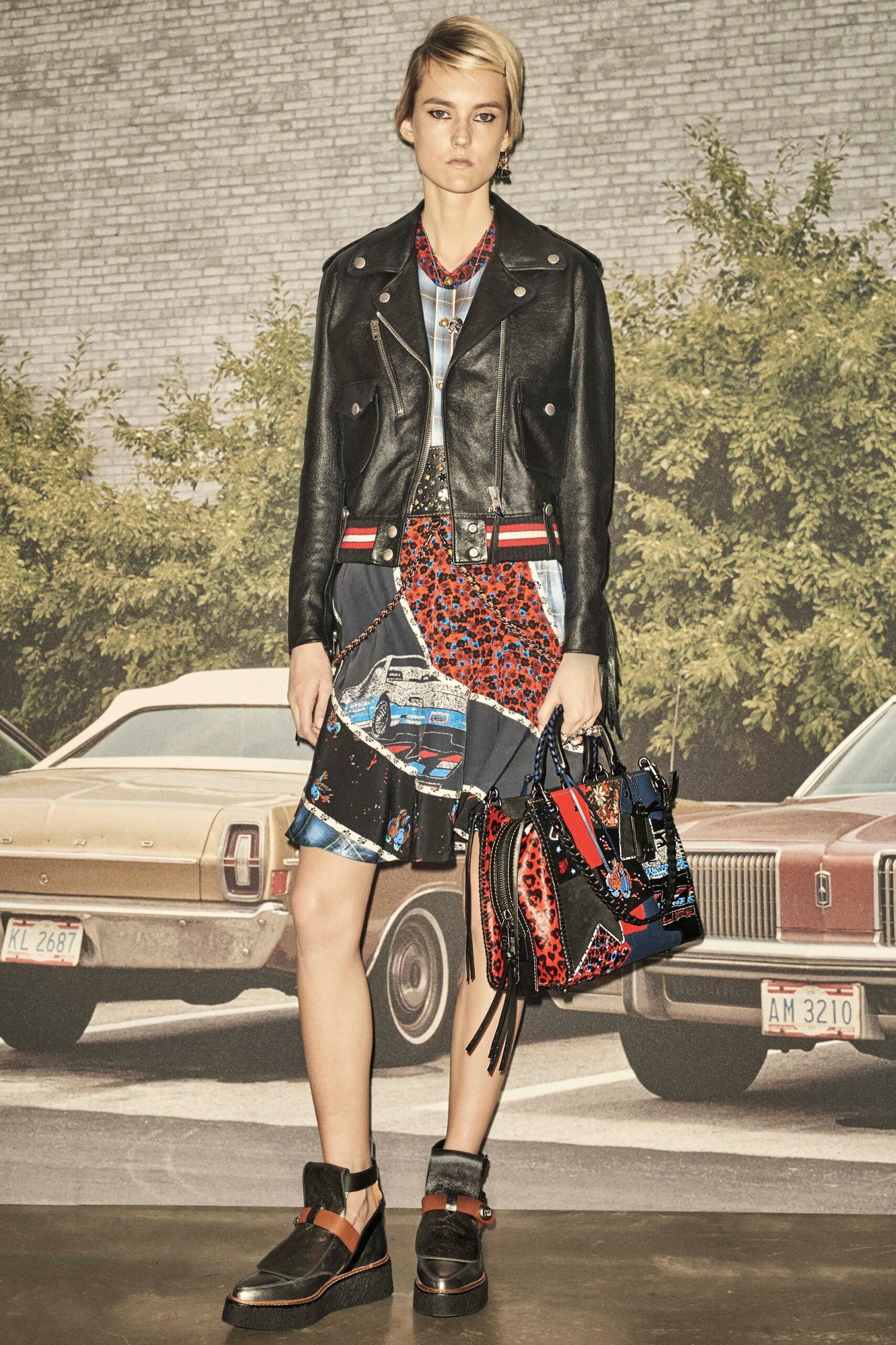 Coach Resort 17 Look 315