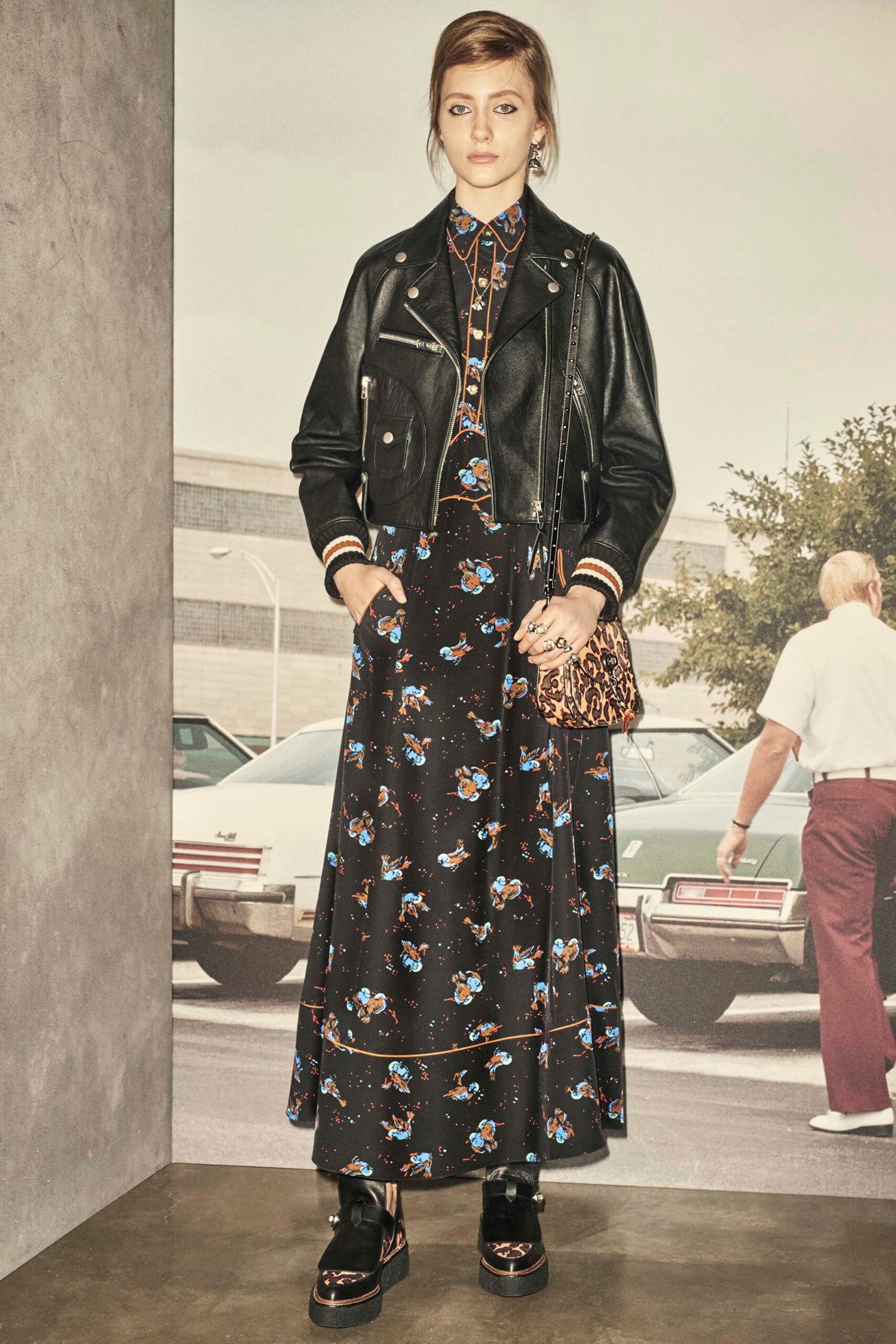 Coach Resort 17 Look 323