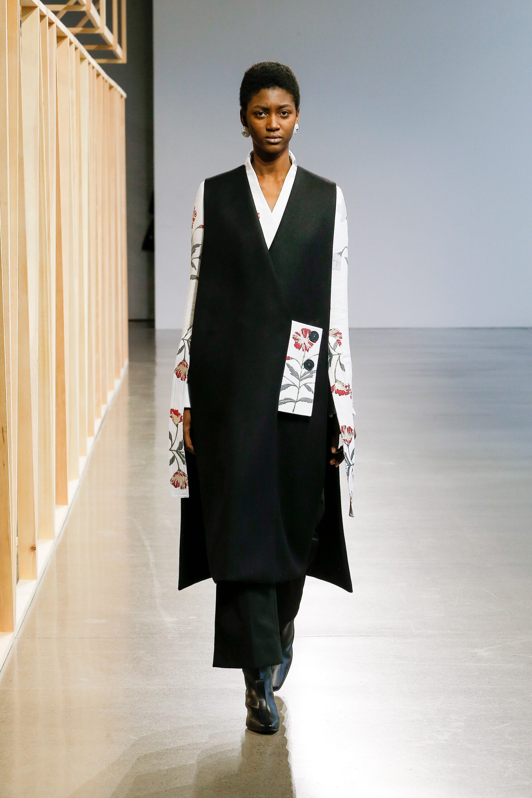 Claudia Li F/W 18 Look 363