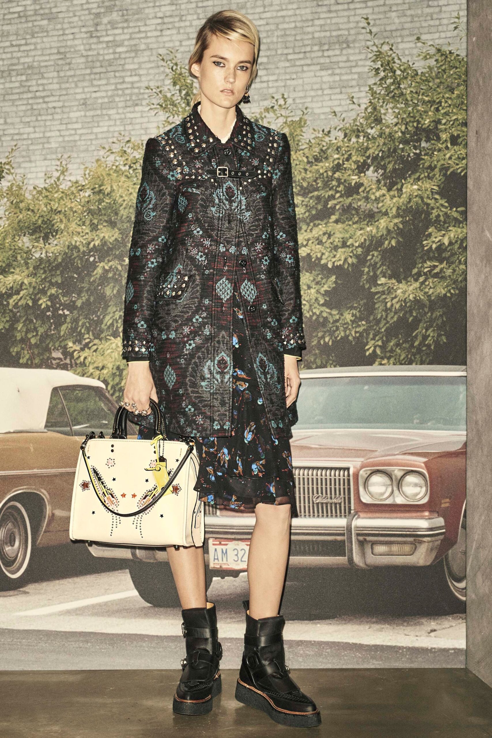 Coach Resort 17 Look 354