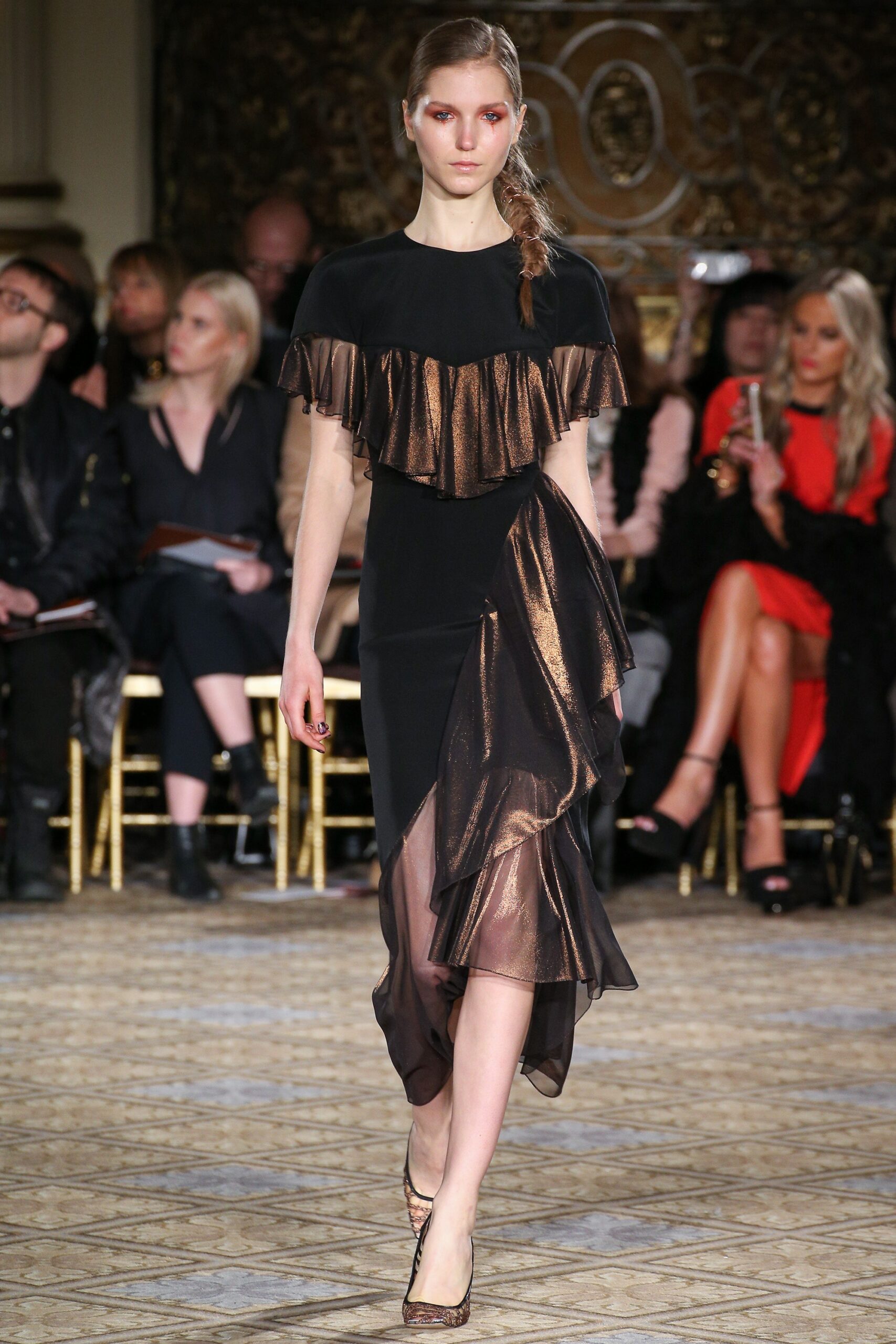 Christian Siriano F/W 17 Look 230
