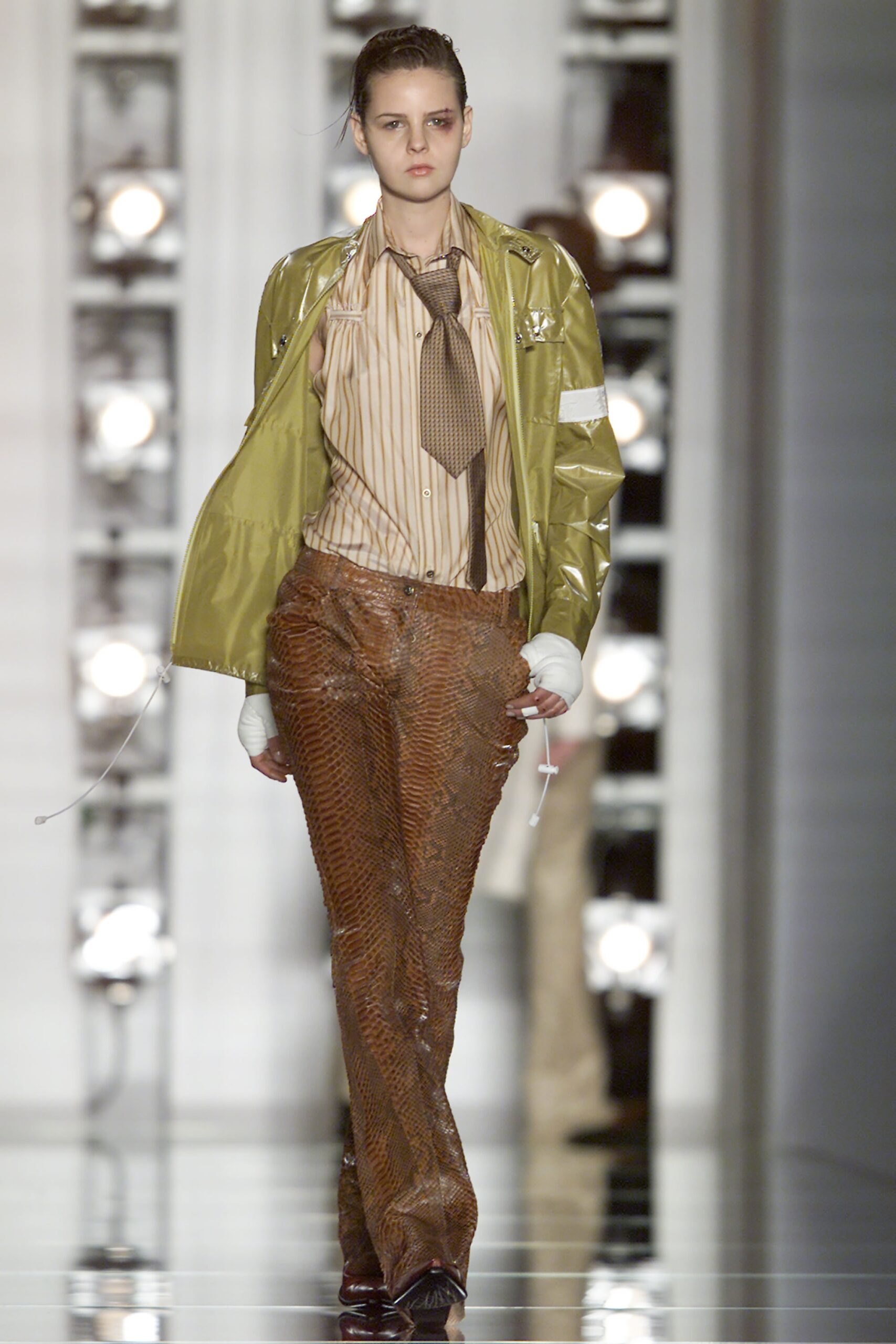 Christian Dior F/W 01 Look 206