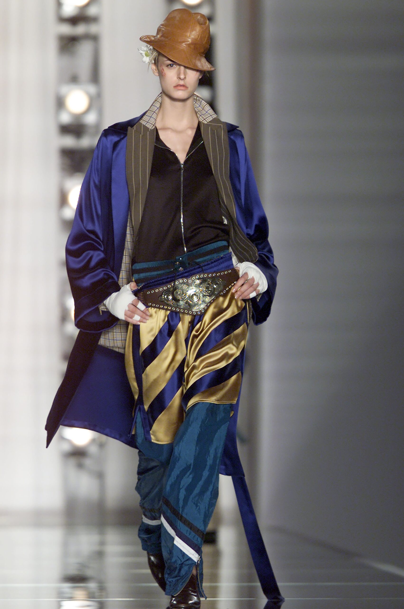 Christian Dior F/W 01 Look 269