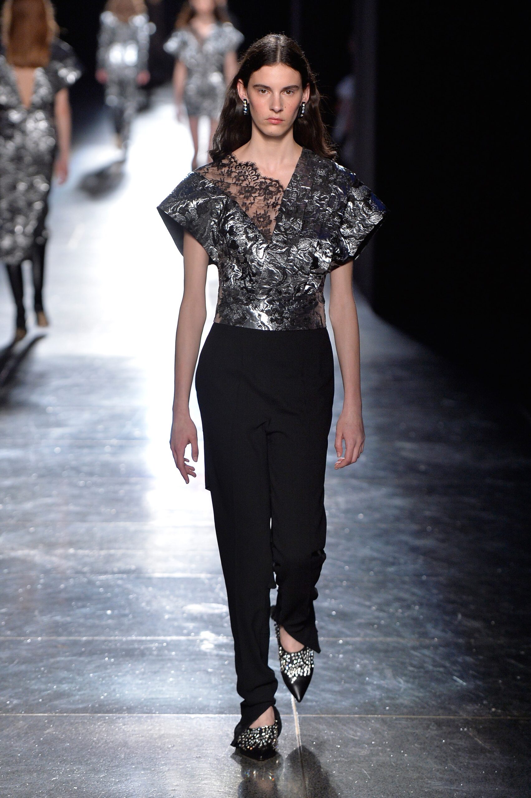 Christopher Kane F/W 18 Look 559