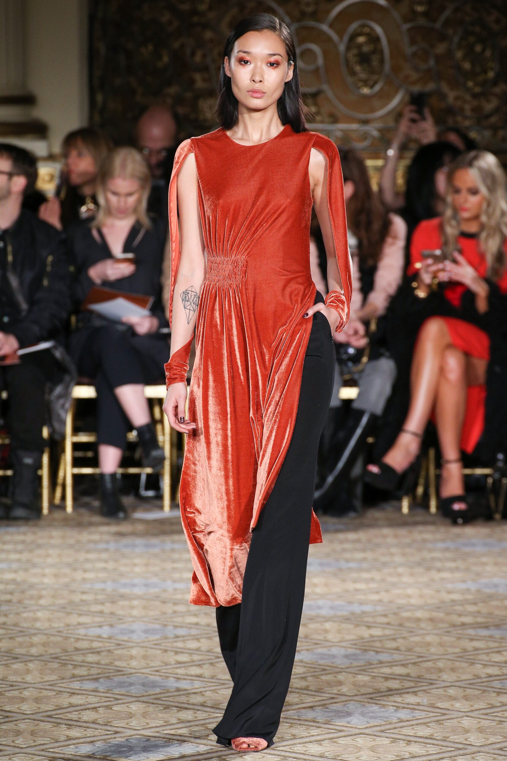 Christian Siriano F/W 17 Look 396