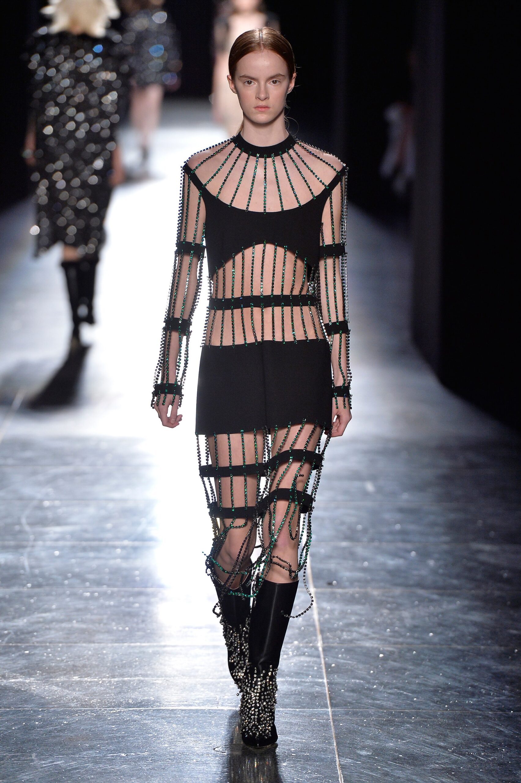 Christopher Kane F/W 18 Look 689