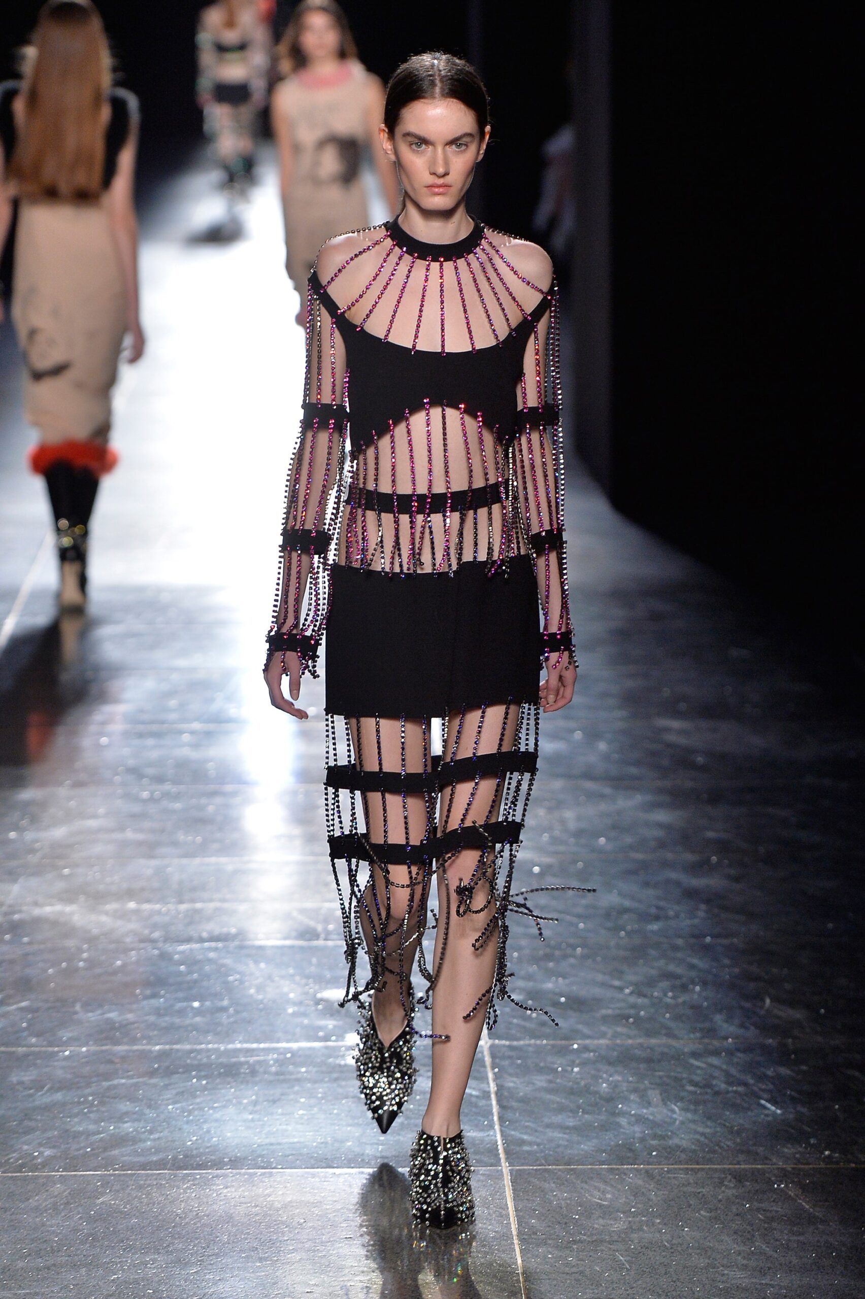 Christopher Kane F/W 18 Look 709
