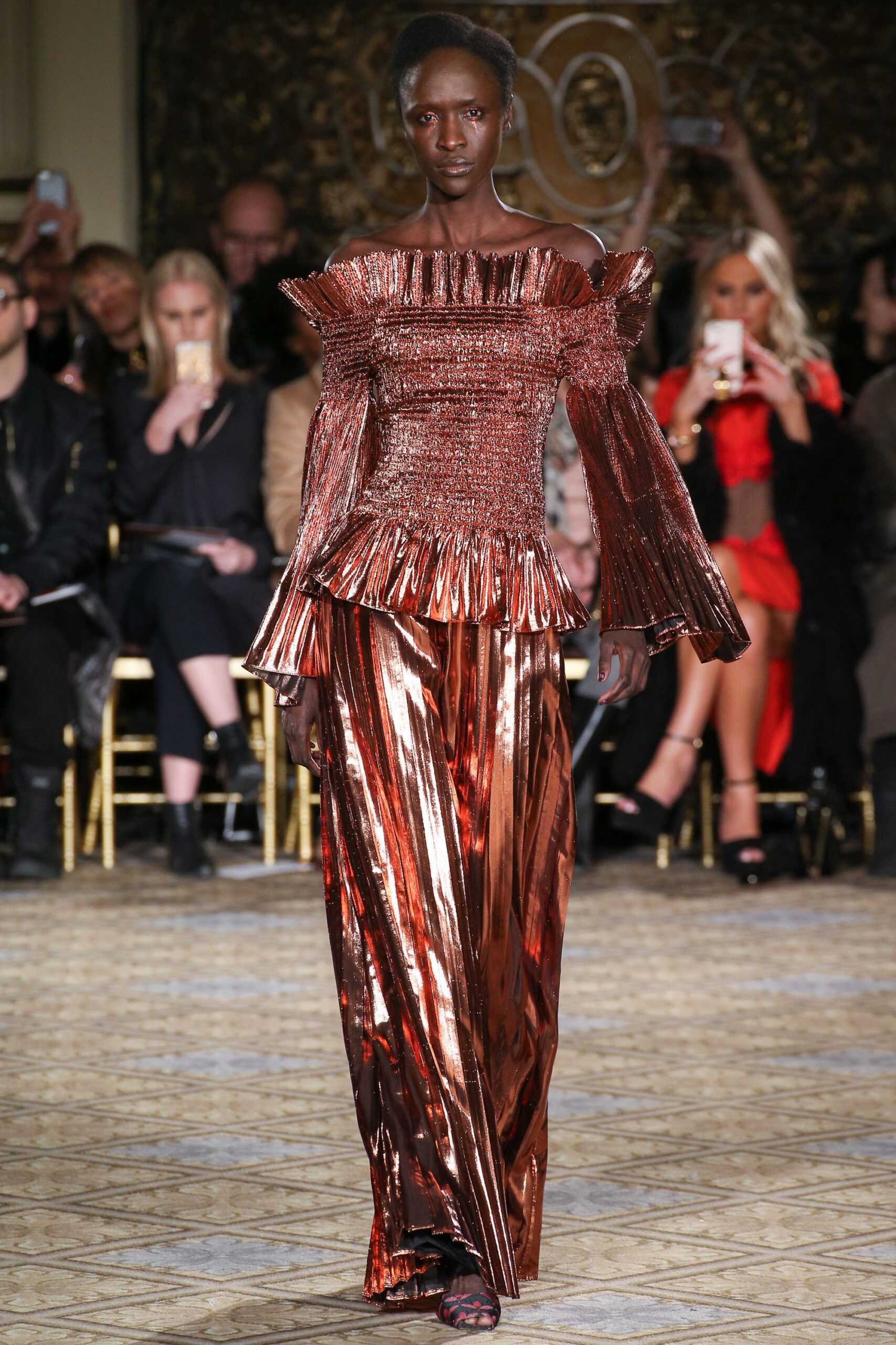 Christian Siriano F/W 17 Look 485