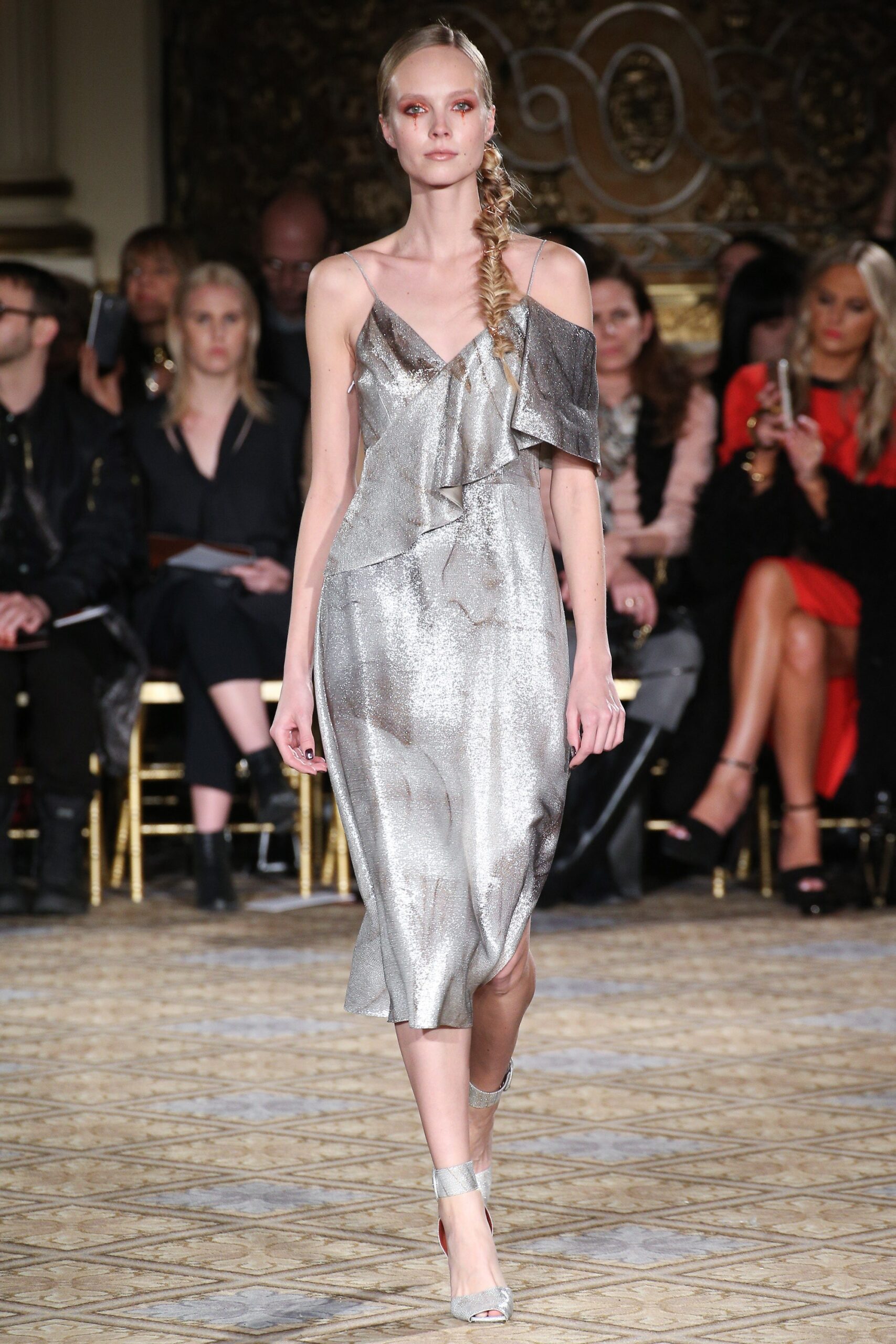 Christian Siriano F/W 17 Look 547