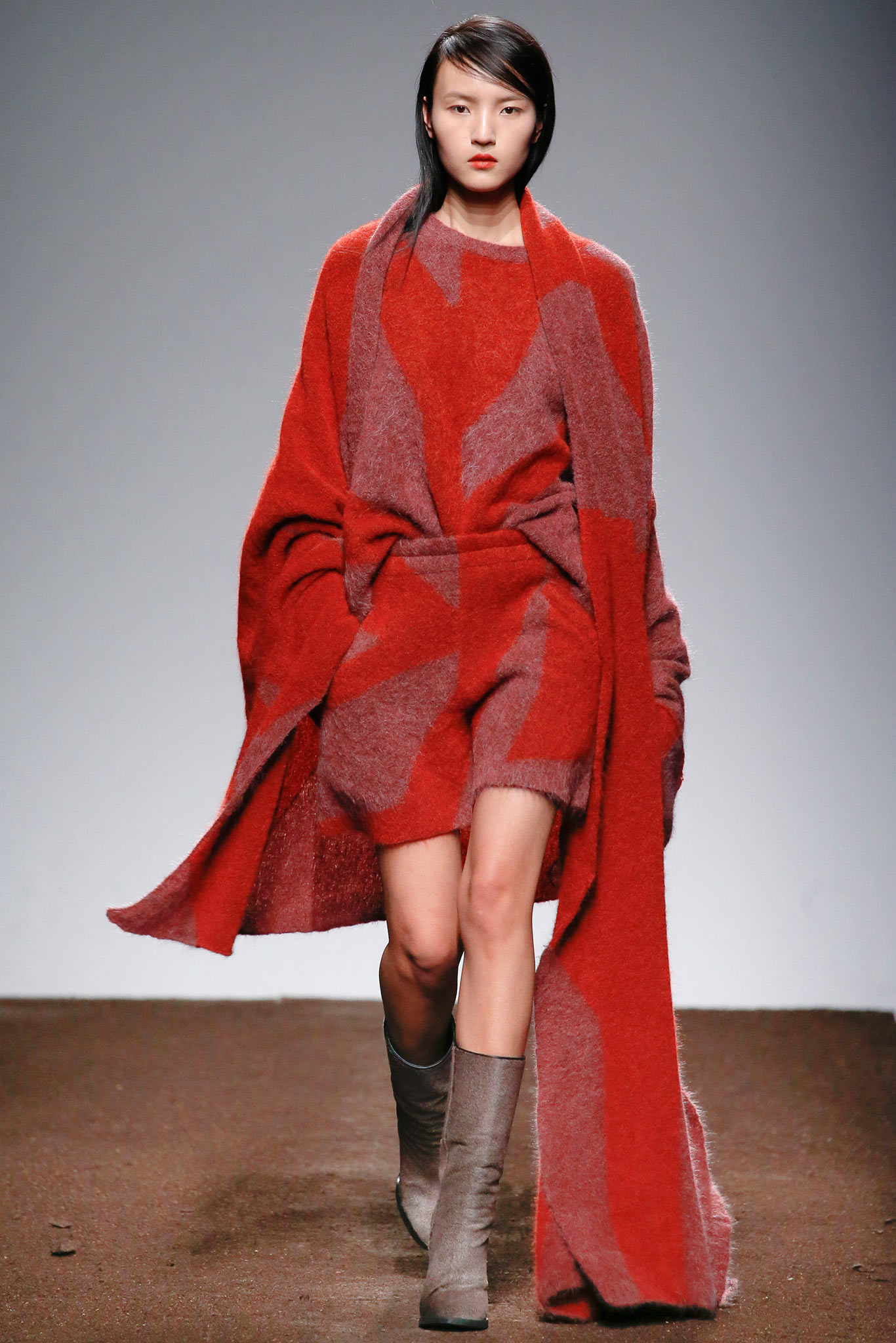 Christian Wijnants F/W 15 Look 84