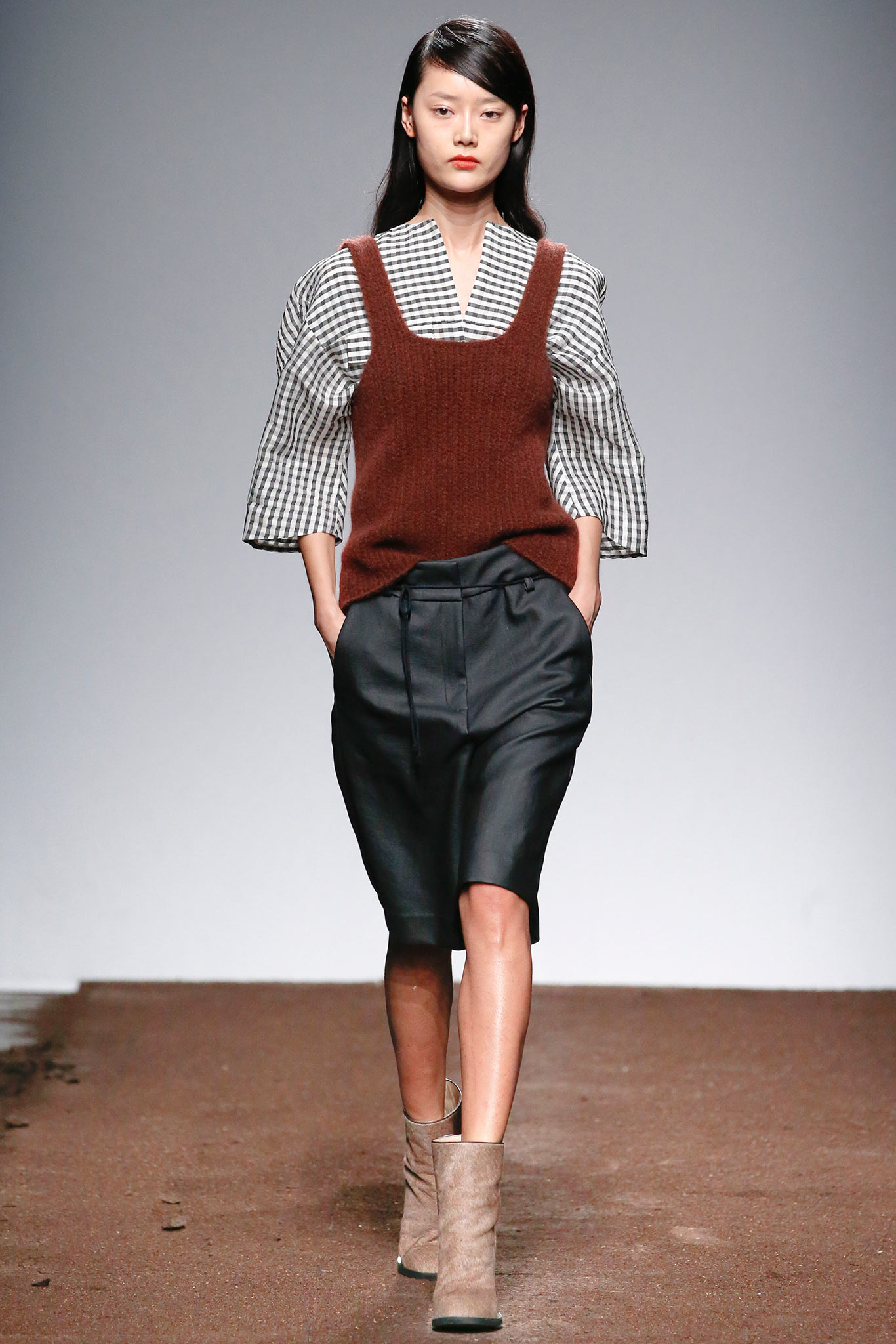 Christian Wijnants F/W 15 Look 95