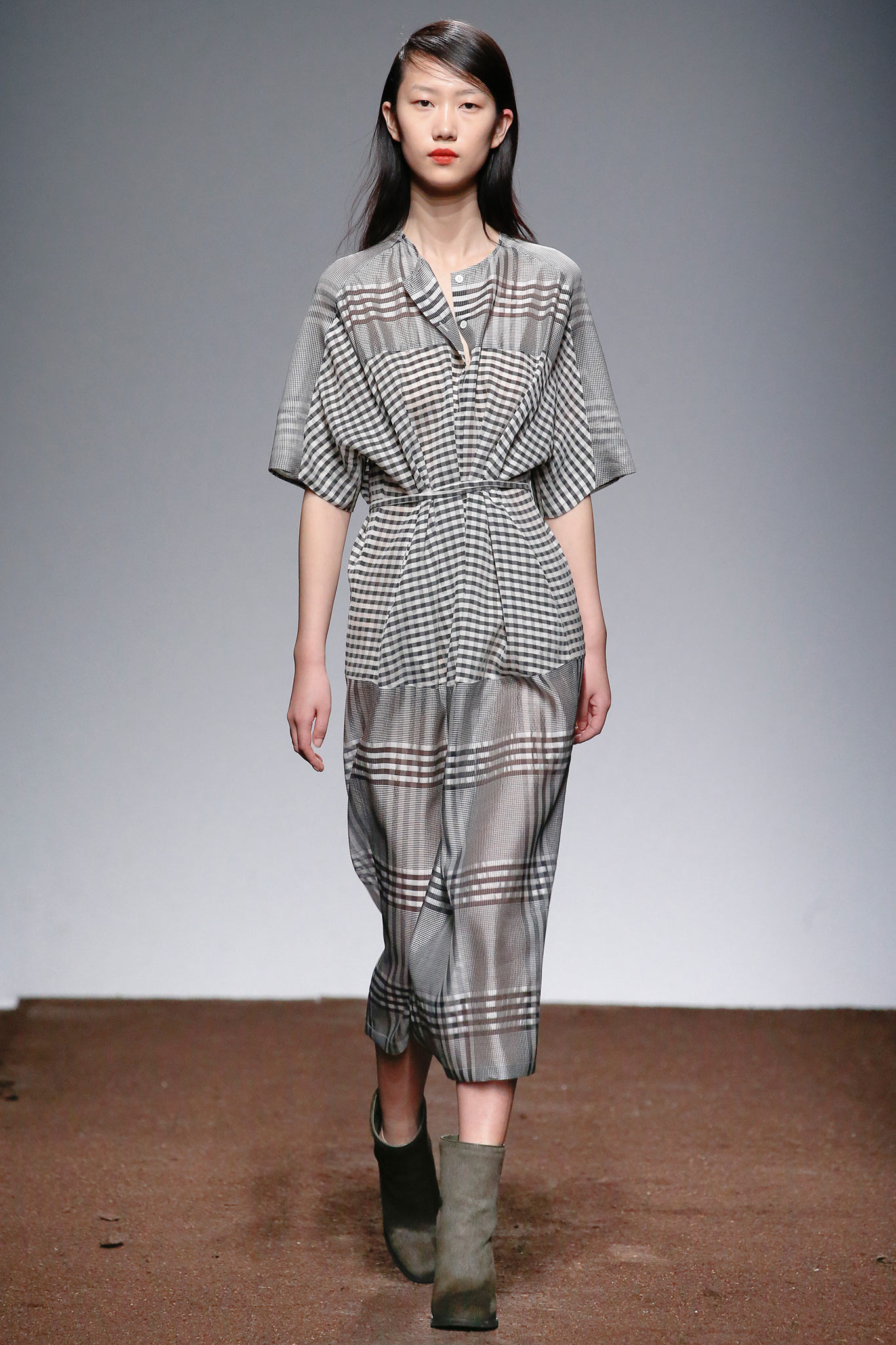 Christian Wijnants F/W 15 Look 100