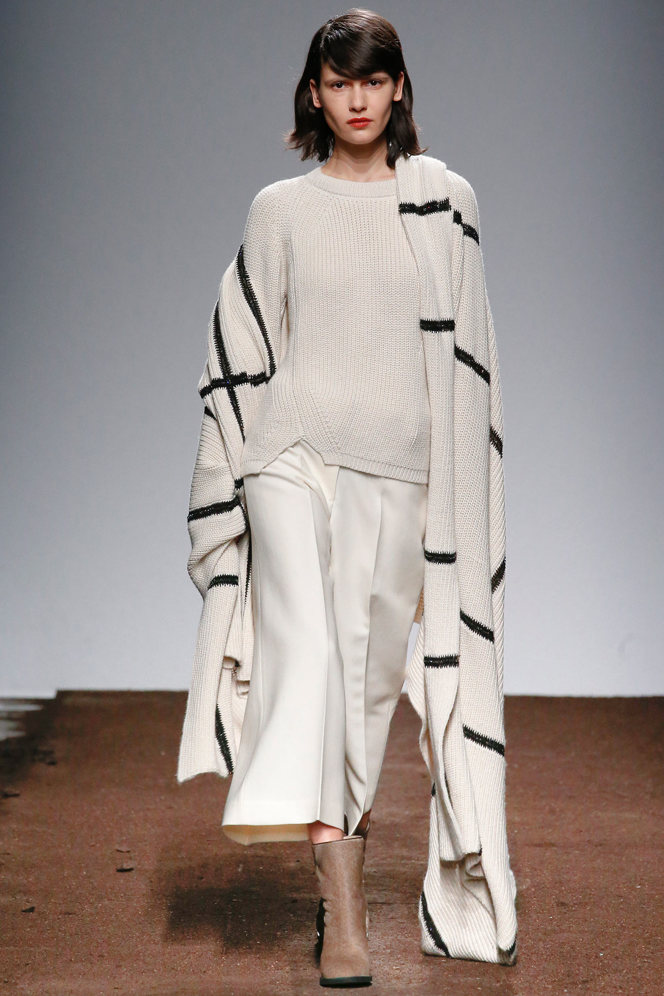 Christian Wijnants F/W 15 Look 147