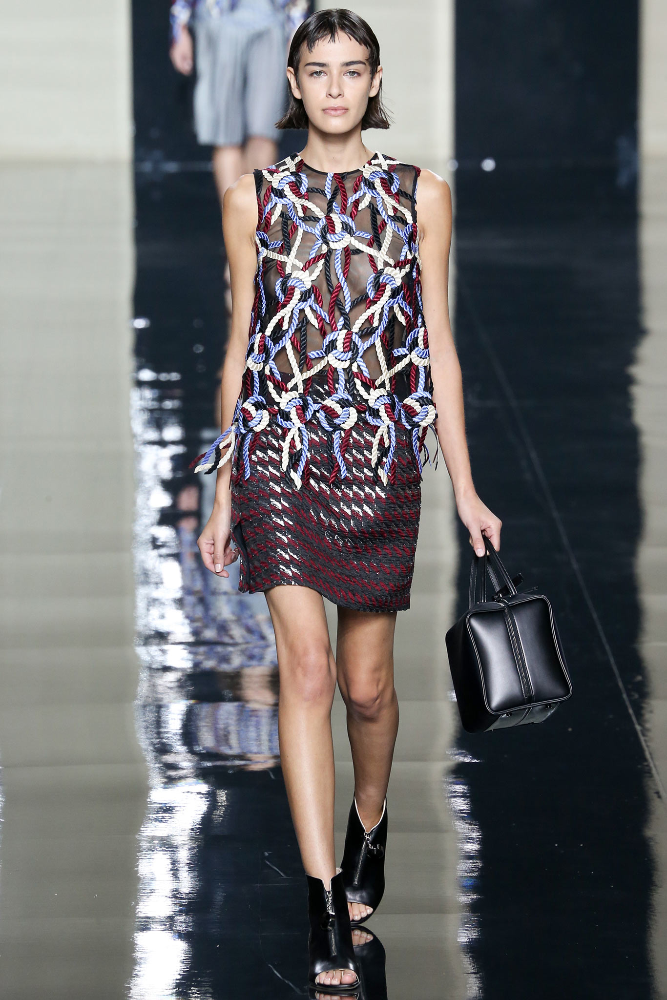 Christopher Kane S/S 15 Look 18
