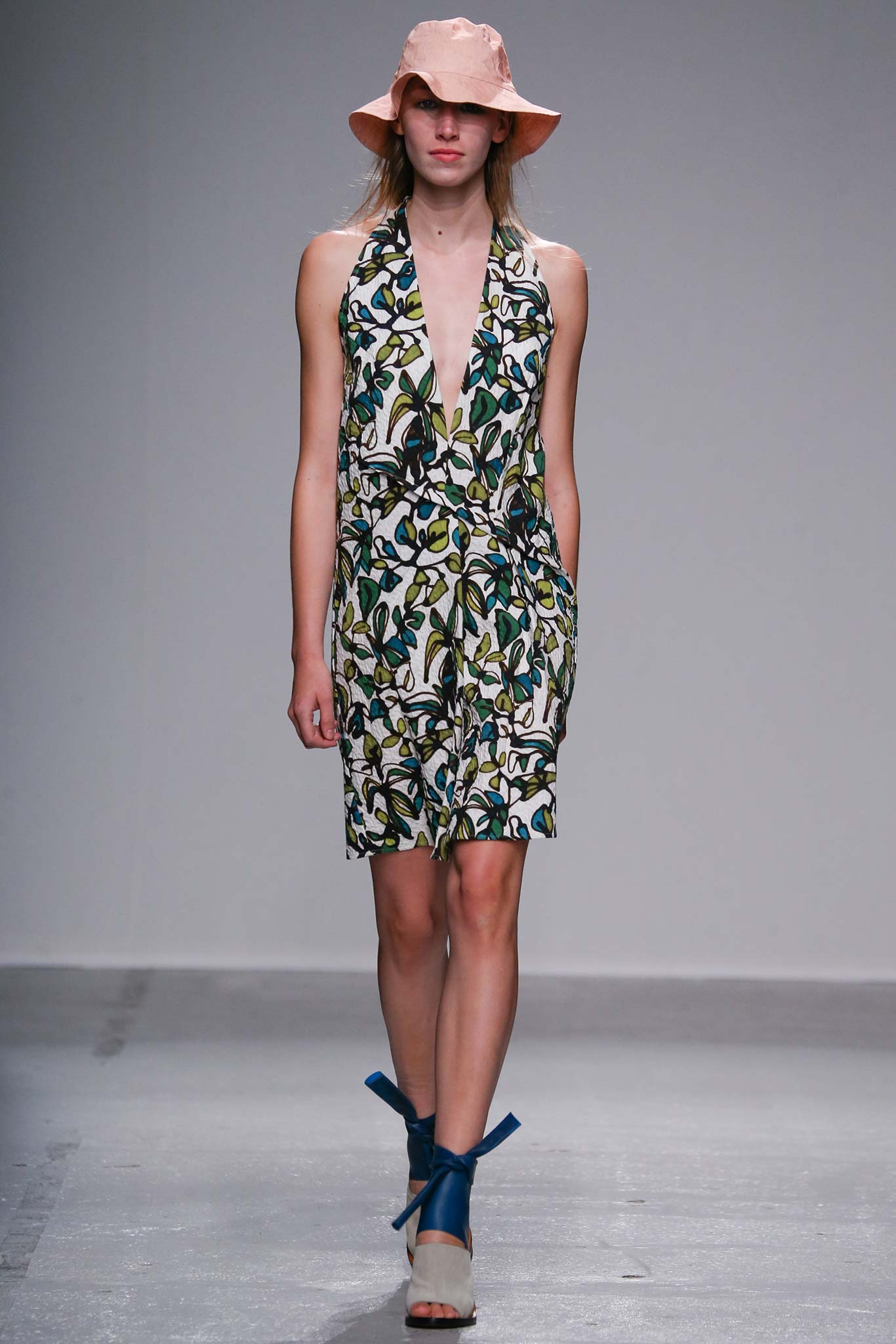 Christian Wijnants S/S 15 Look 76