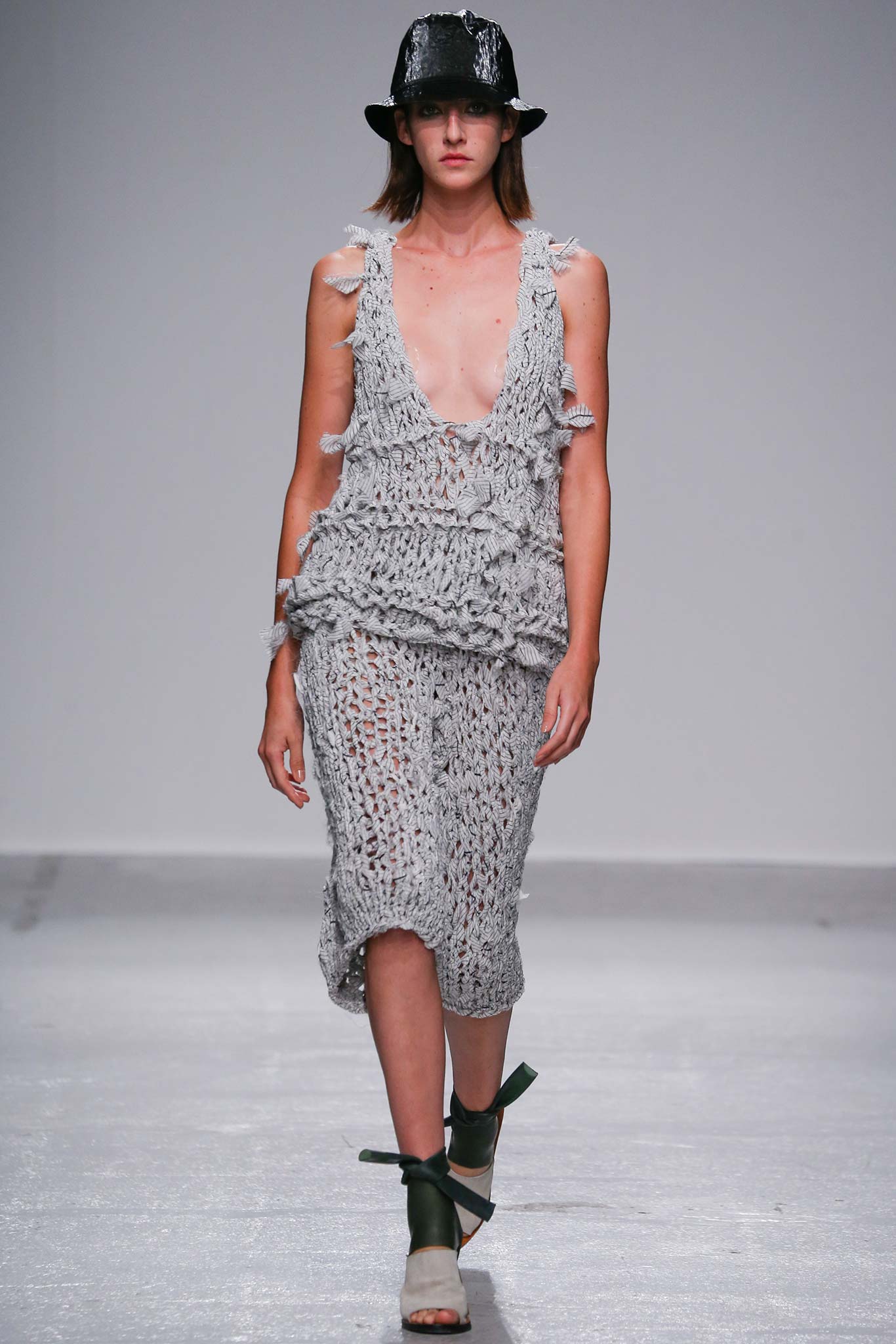 Christian Wijnants S/S 15 Look 117